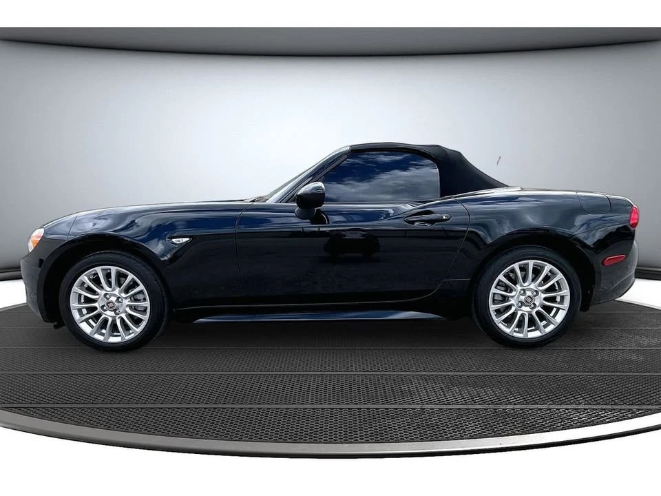 2017 Fiat 124 Spider - Image 16 of 20