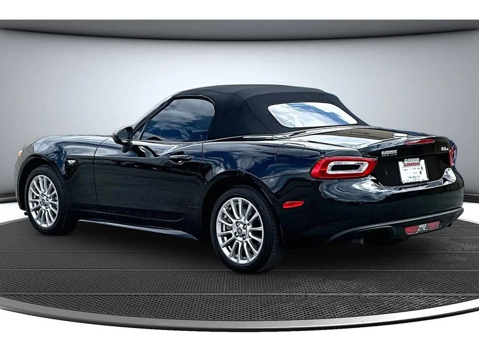 2017 Fiat 124 Spider - Image 18 of 20