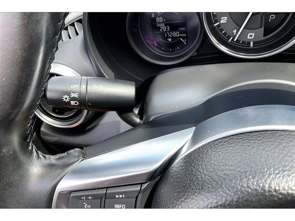 2017 Fiat 124 Spider - Image 19 of 20