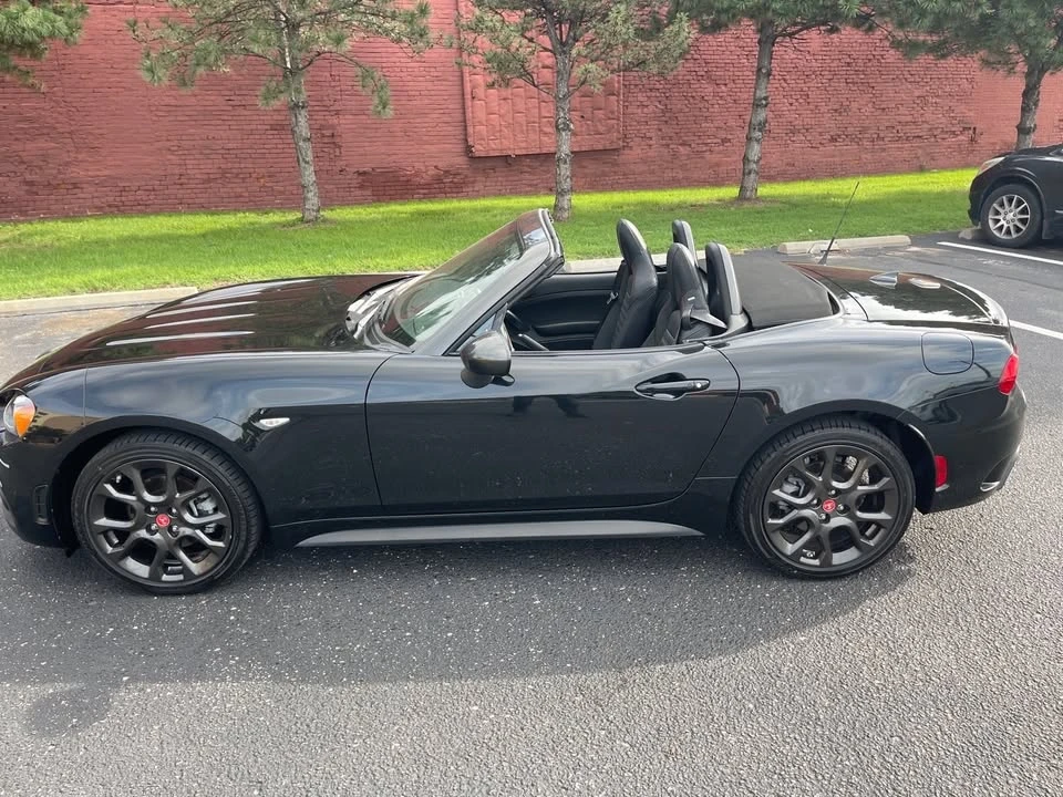 2017 Fiat 124 Spider - Image 7 of 20