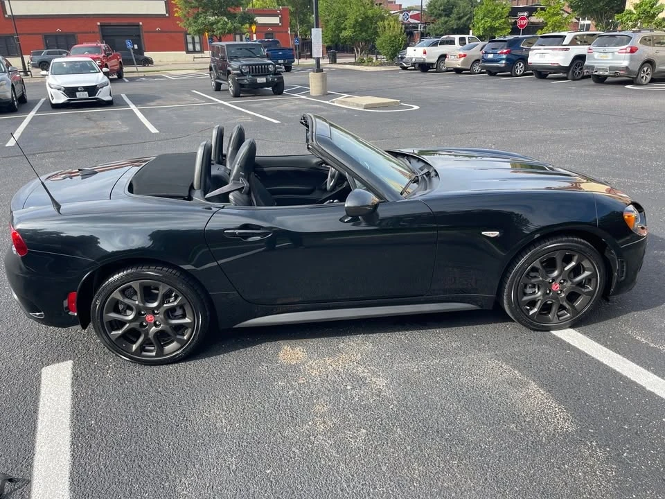 2017 Fiat 124 Spider - Image 2 of 20