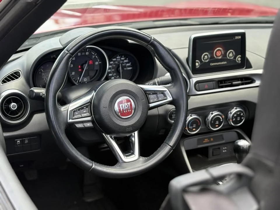 2017 Fiat 124 Spider - Image 13 of 20