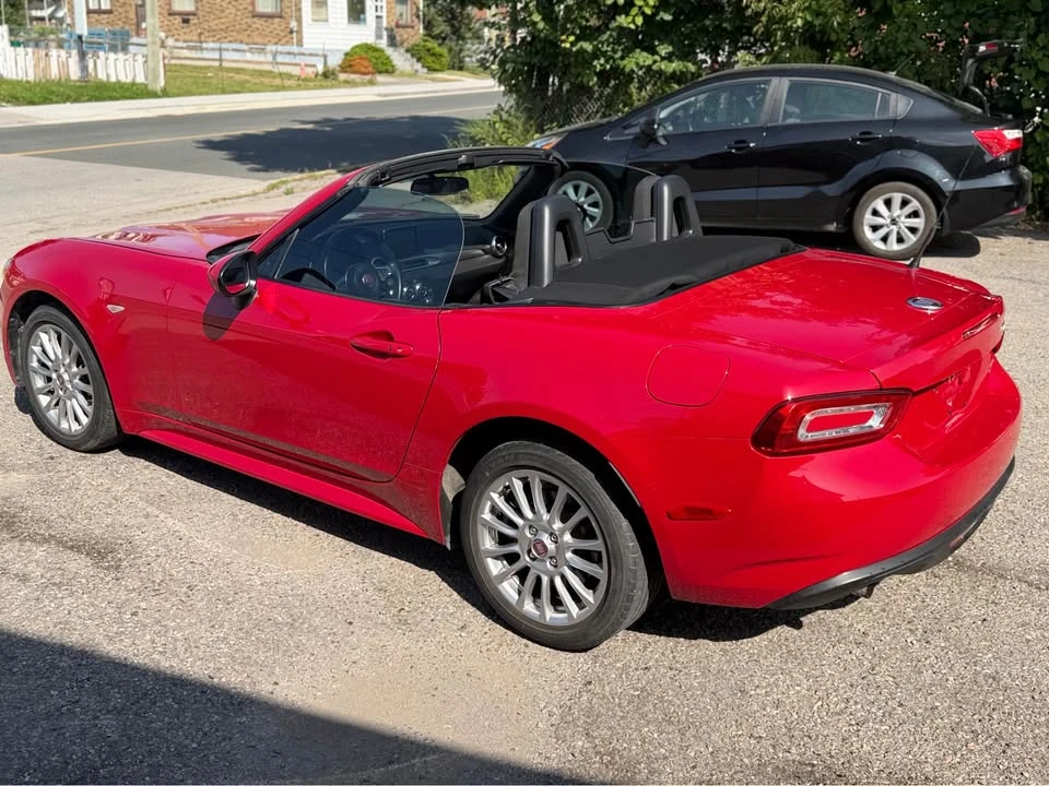 2017 Fiat 124 Spider - Image 4 of 11