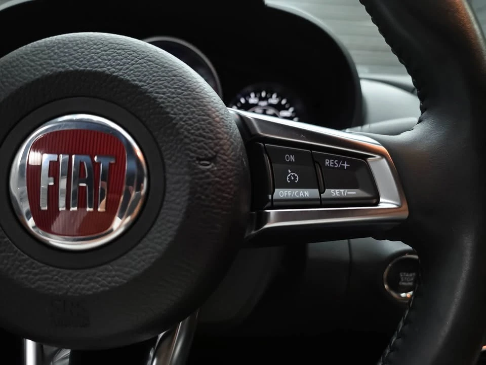 2017 Fiat 124 Spider - Image 16 of 18