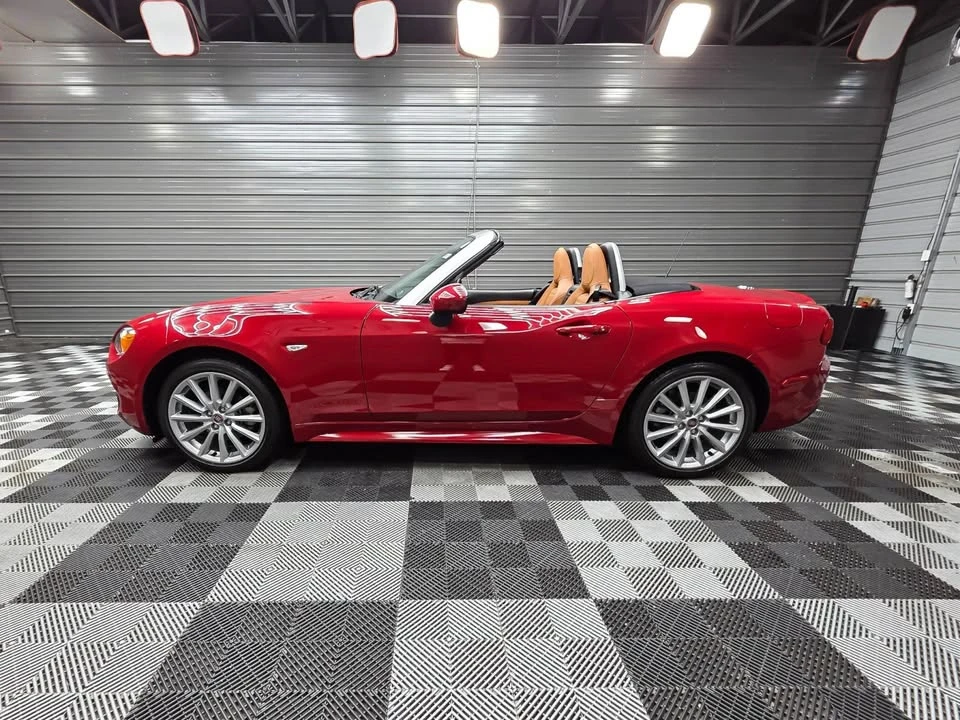 2017 Fiat 124 Spider - Image 7 of 18