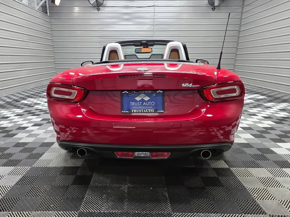 2017 Fiat 124 Spider - Image 5 of 18