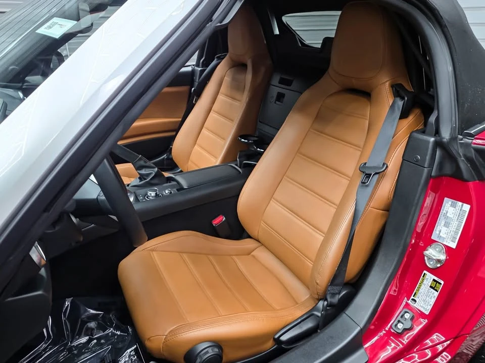 2017 Fiat 124 Spider - Image 13 of 18