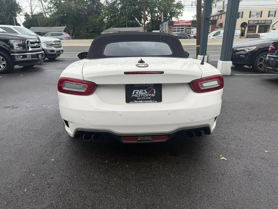 2017 Fiat 124 Spider - Image 5 of 20