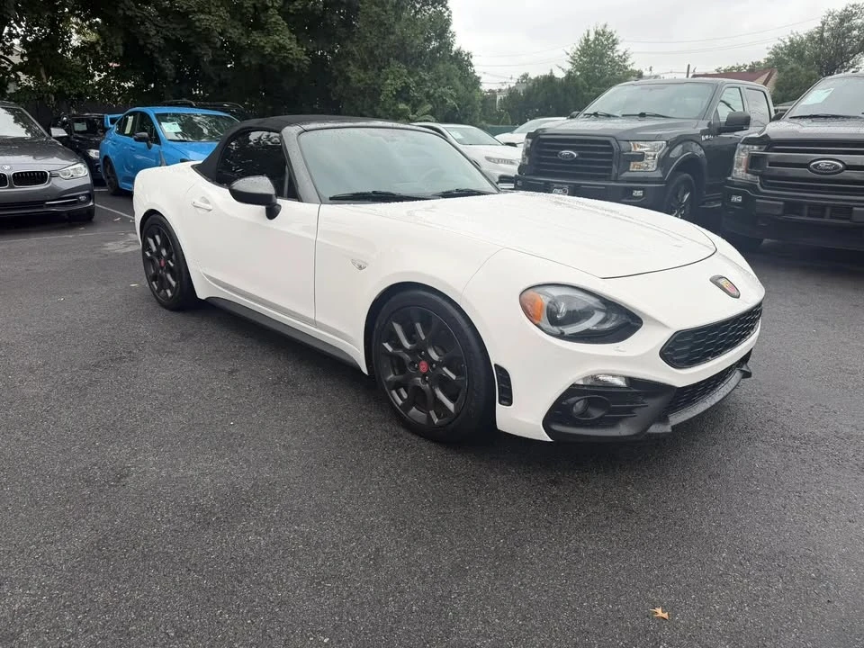 2017 Fiat 124 Spider - Image 10 of 20