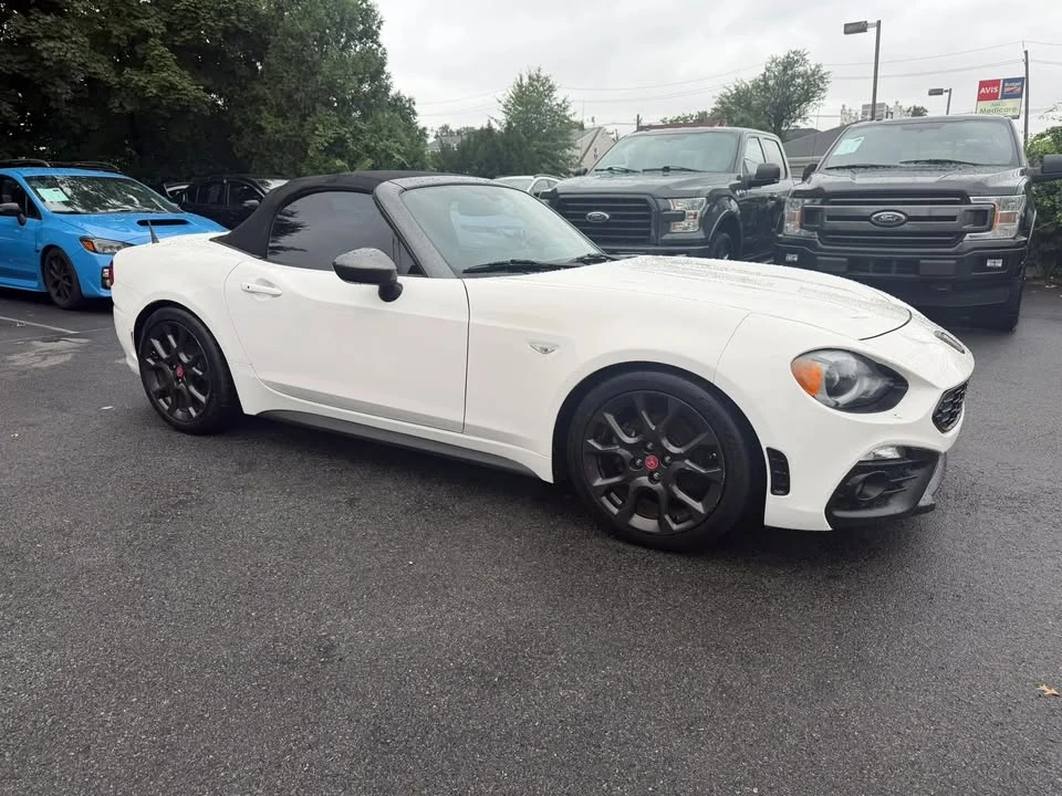2017 Fiat 124 Spider - Image 9 of 20