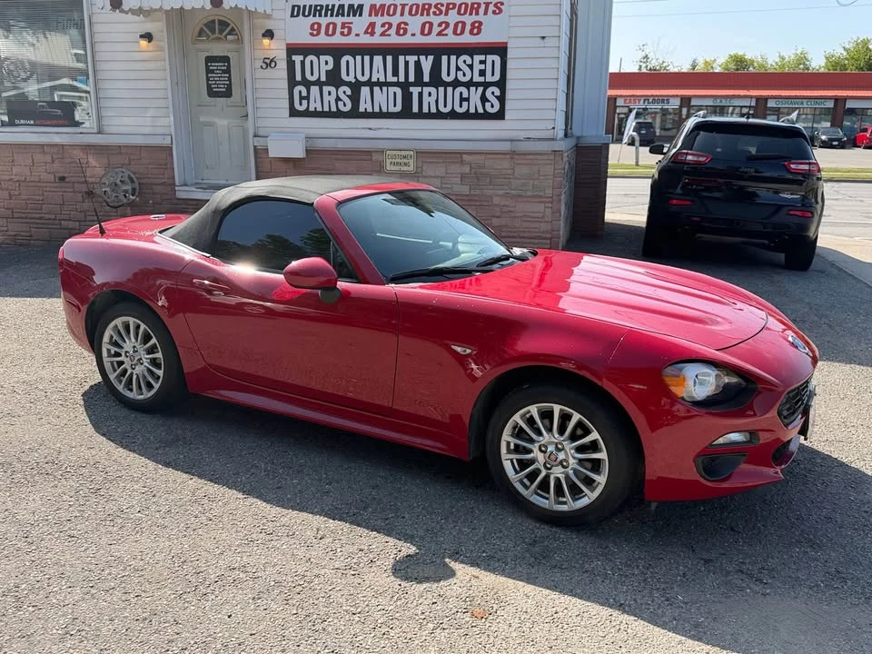2017 Fiat 124 Spider - Image 7 of 11