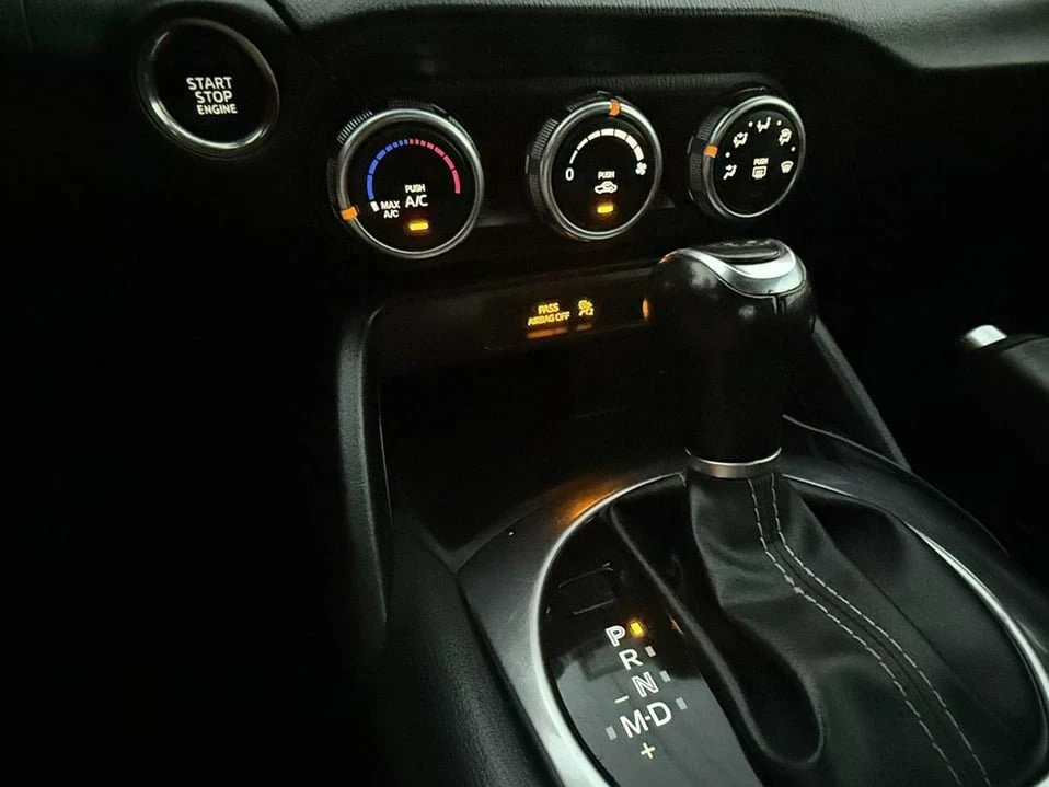 2017 Fiat 124 Spider - Image 19 of 20