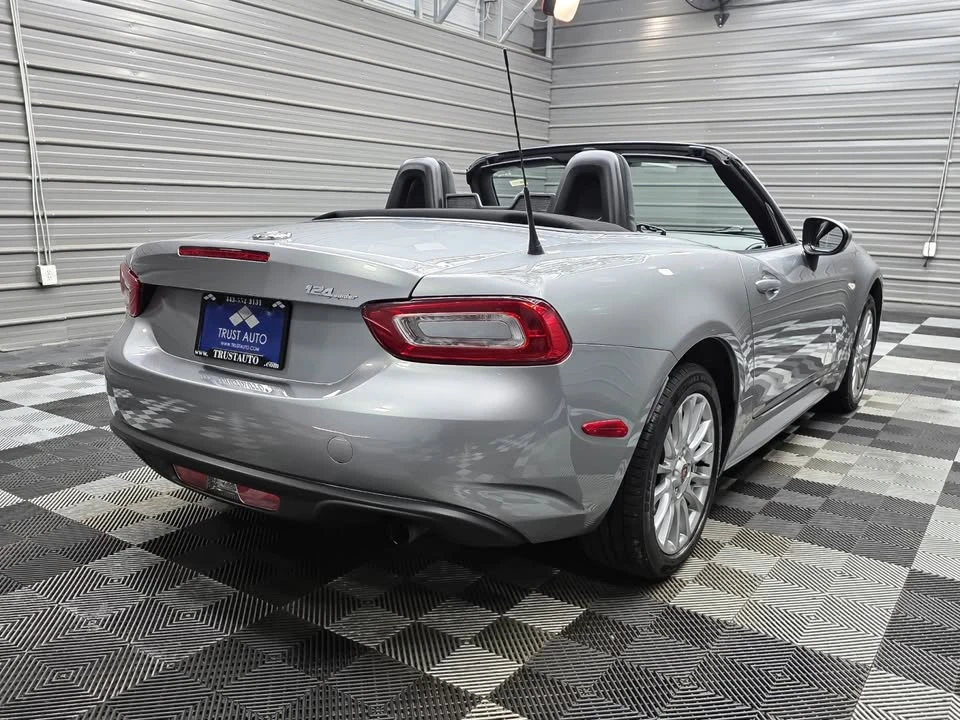 2017 Fiat 124 Spider - Image 4 of 18