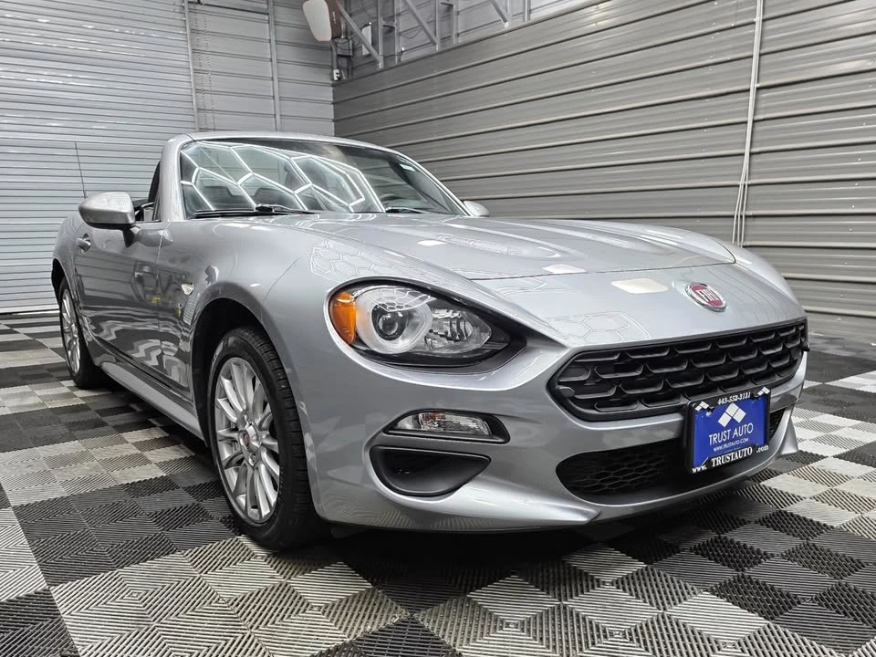 2017 Fiat 124 Spider - Image 3 of 18