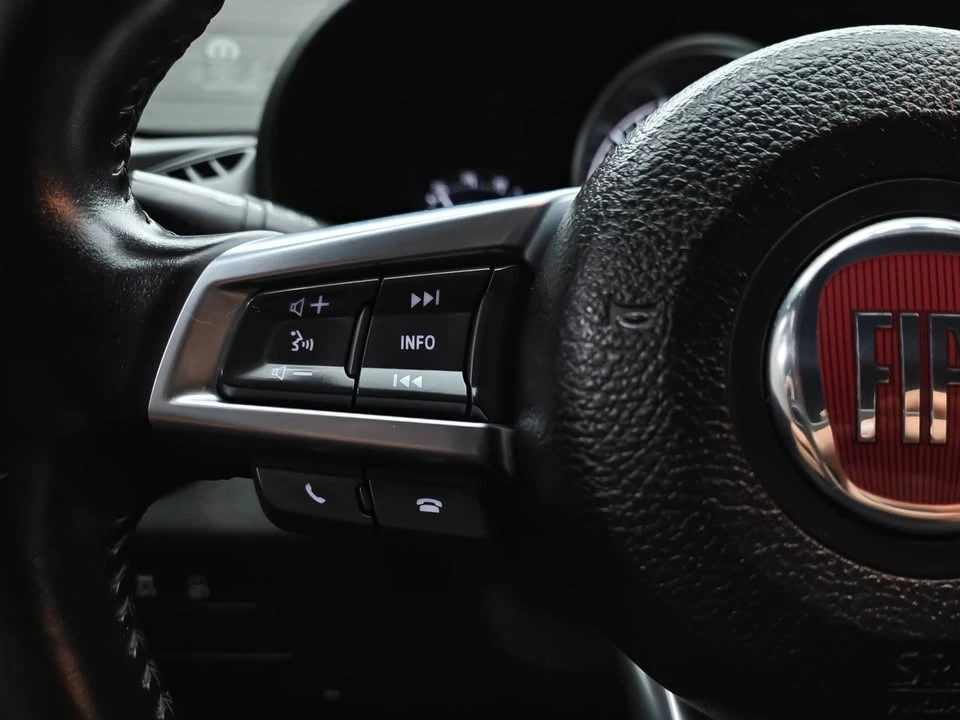 2017 Fiat 124 Spider - Image 15 of 18