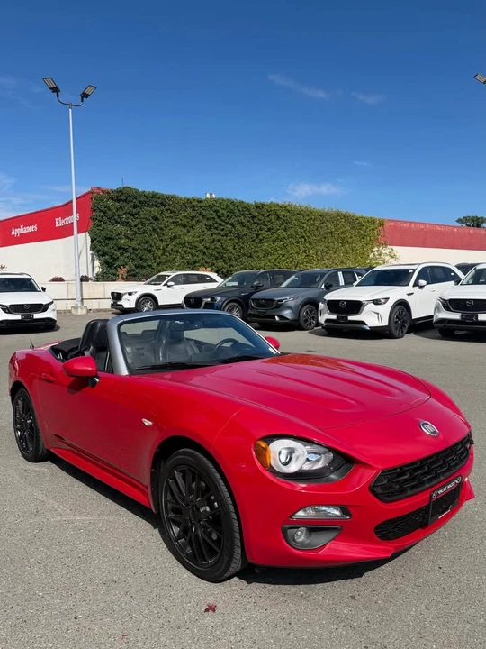 2017 Fiat 124 Spider - Image 3 of 12