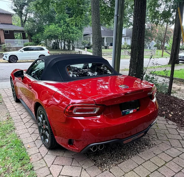 2017 Fiat 124 Spider - Image 3 of 10