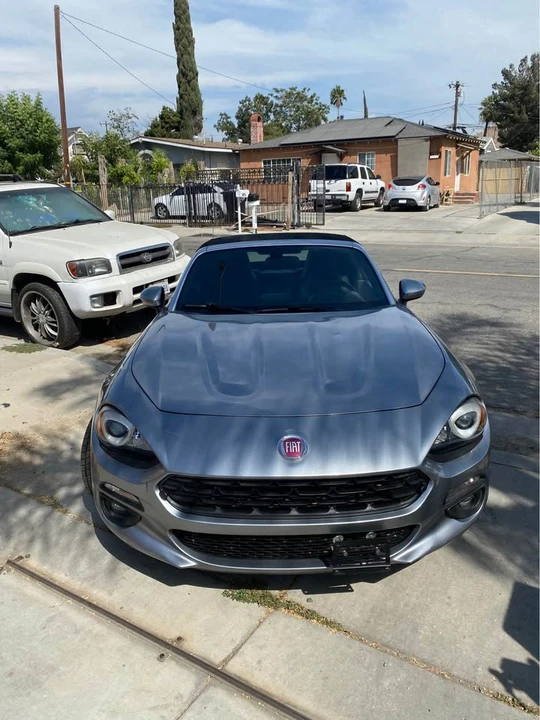 2017 Fiat 124 Spider - Image 11 of 18