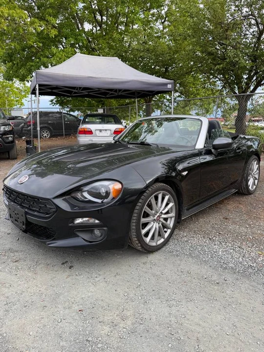 2017 Fiat 124 Spider - Image 3 of 24
