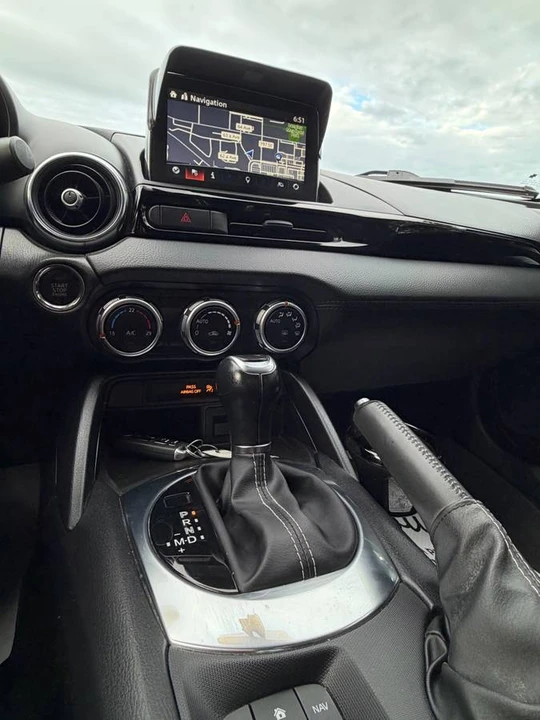 2017 Fiat 124 Spider - Image 18 of 24