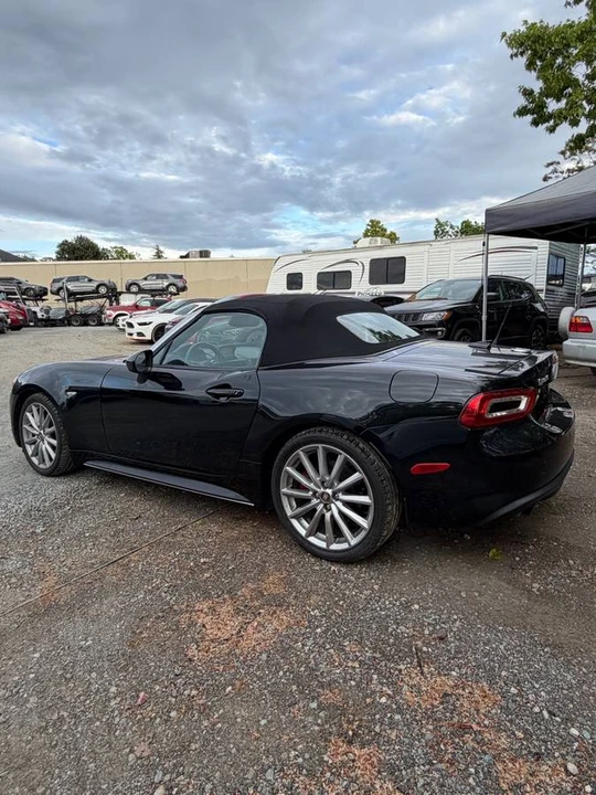 2017 Fiat 124 Spider - Image 9 of 24