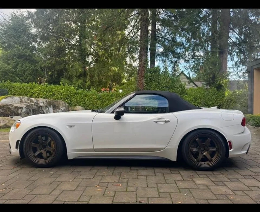 2017 Fiat 124 Spider - Image 3 of 7