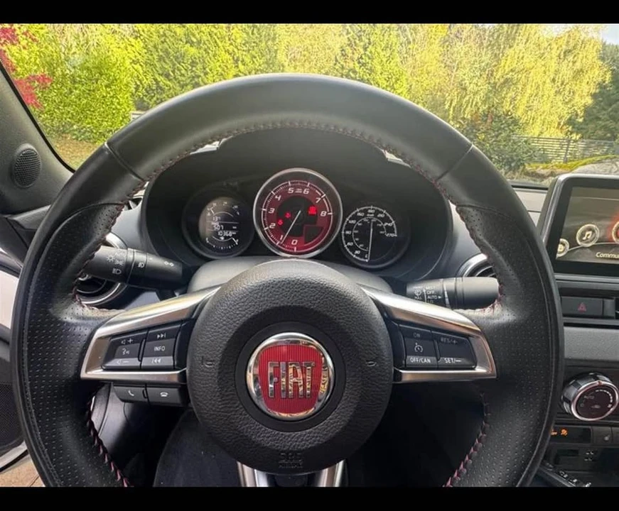 2017 Fiat 124 Spider - Image 7 of 7