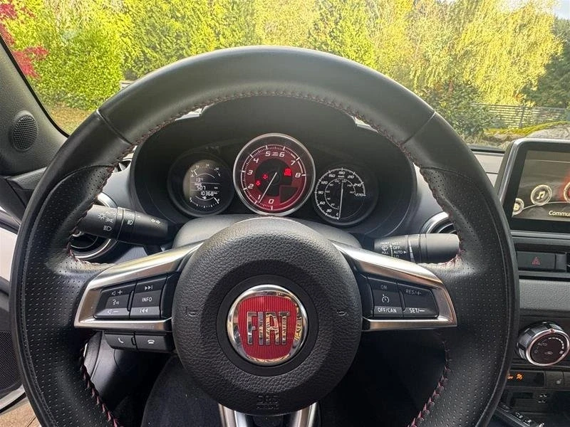 2017 Fiat 124 Spider - Image 6 of 6