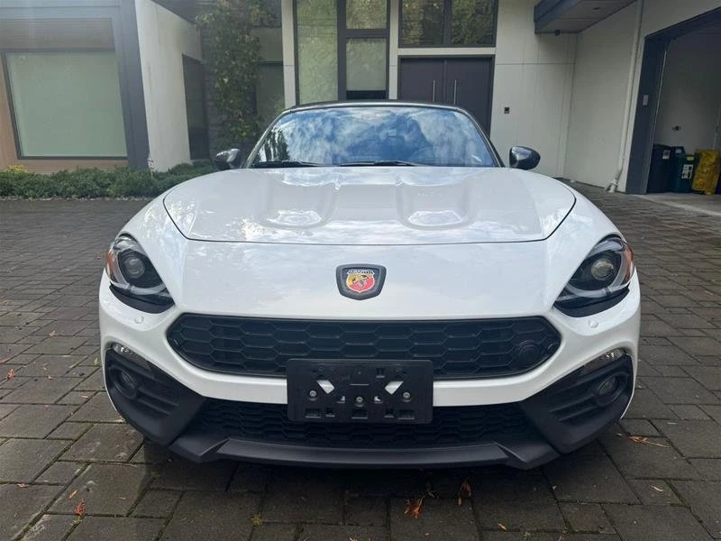 2017 Fiat 124 Spider - Image 2 of 6