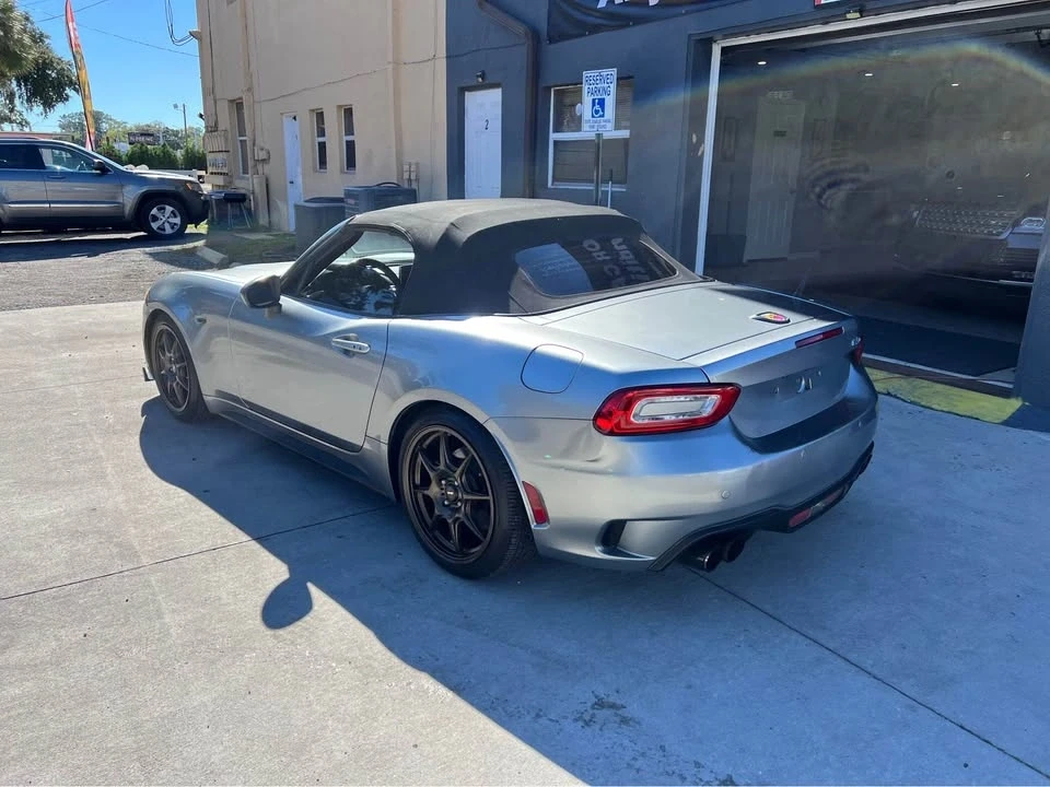 2017 Fiat 124 Spider - Image 3 of 11