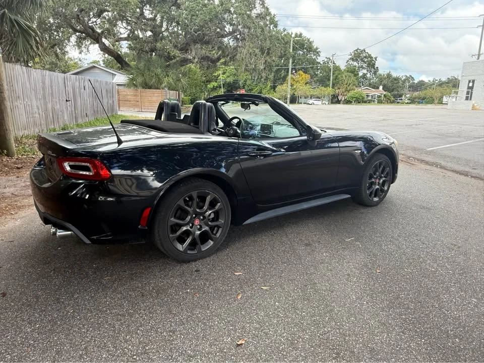 2017 Fiat 124 Spider - Image 6 of 10