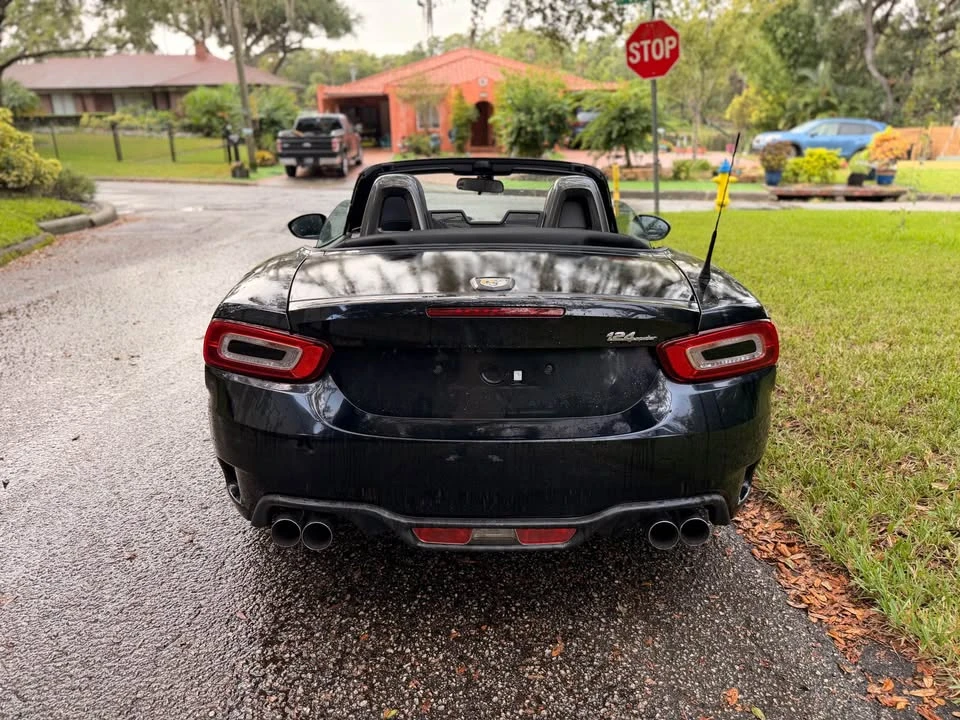2017 Fiat 124 Spider - Image 4 of 8