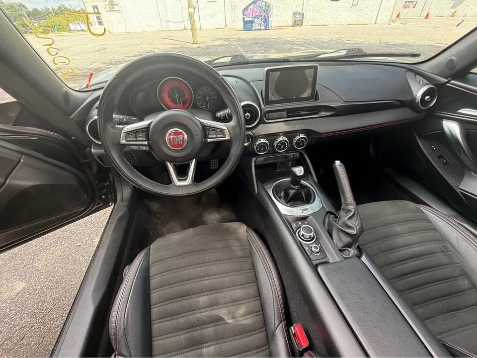 2017 Fiat 124 Spider - Image 10 of 10