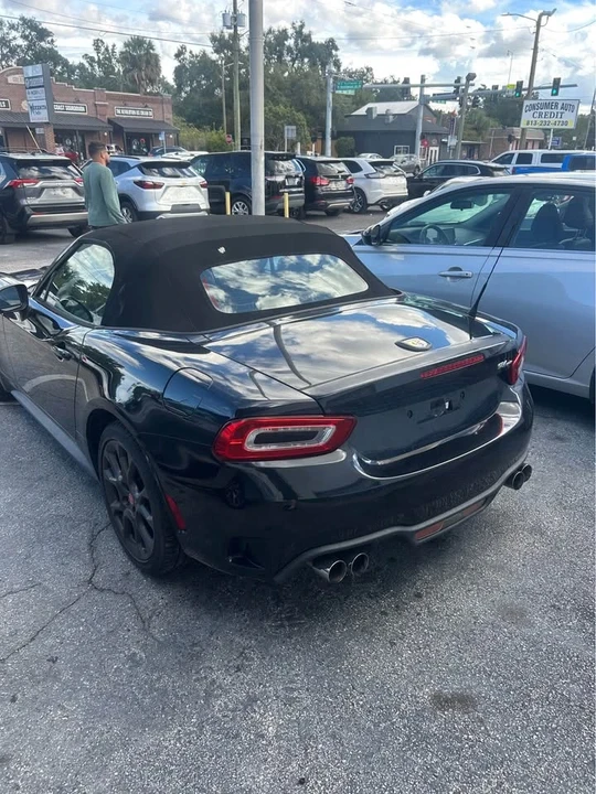 2017 Fiat 124 Spider - Image 2 of 3