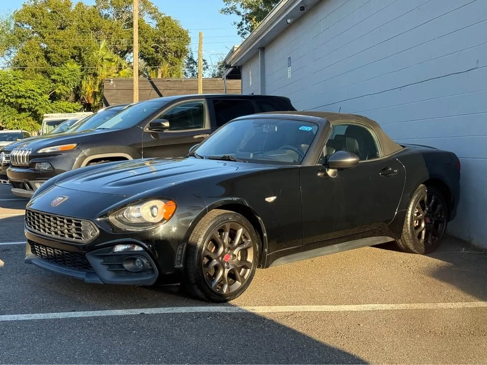 2017 Fiat 124 Spider - Image 2 of 6
