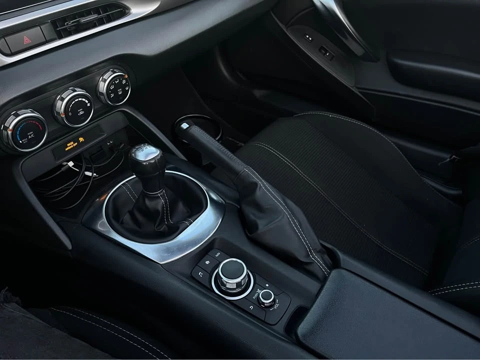 2017 Fiat 124 Spider - Image 4 of 13
