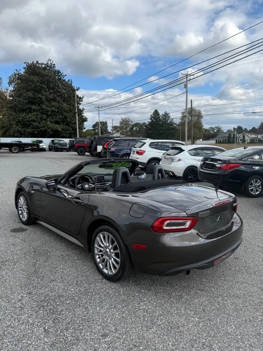 2017 Fiat 124 Spider - Image 5 of 16