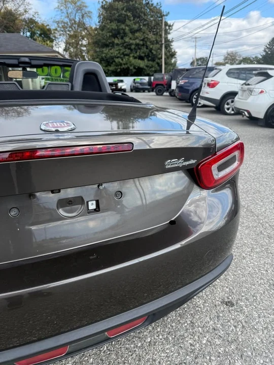 2017 Fiat 124 Spider - Image 6 of 16