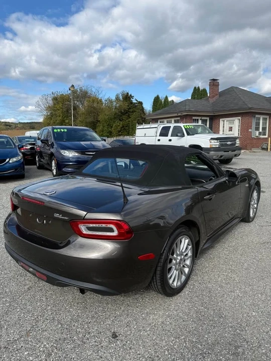2017 Fiat 124 Spider - Image 16 of 16