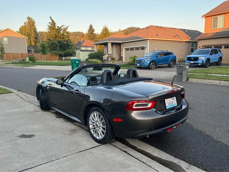 2017 Fiat 124 Spider - Image 5 of 13