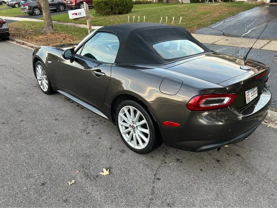2017 Fiat 124 Spider - Image 4 of 14