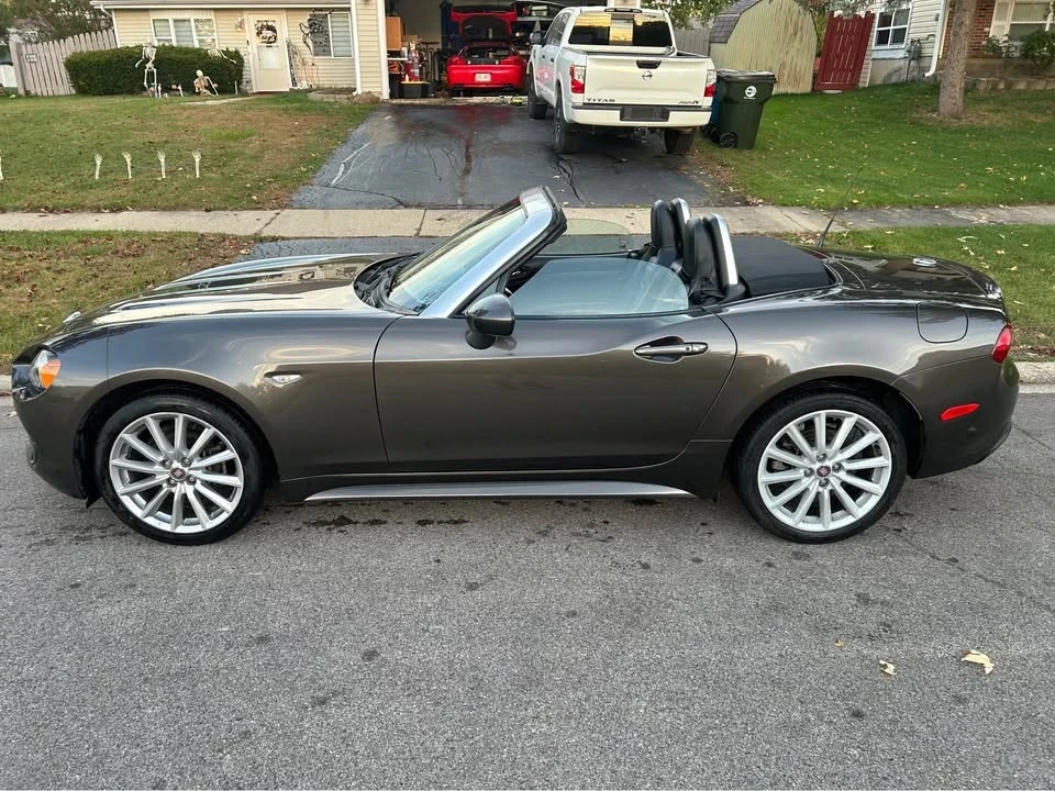 2017 Fiat 124 Spider - Image 7 of 14