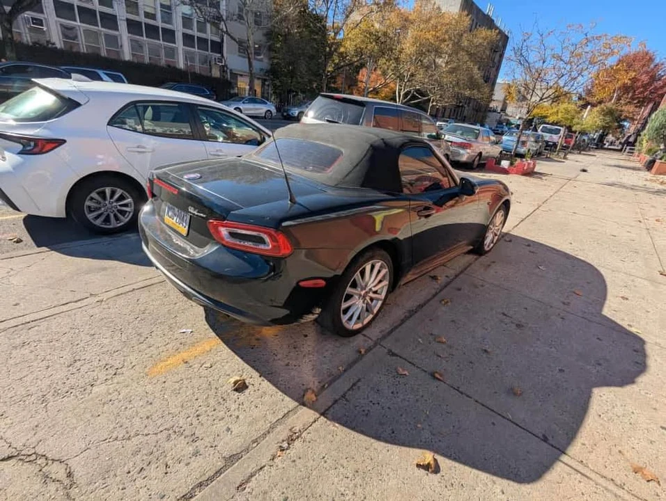2017 Fiat 124 Spider - Image 5 of 6
