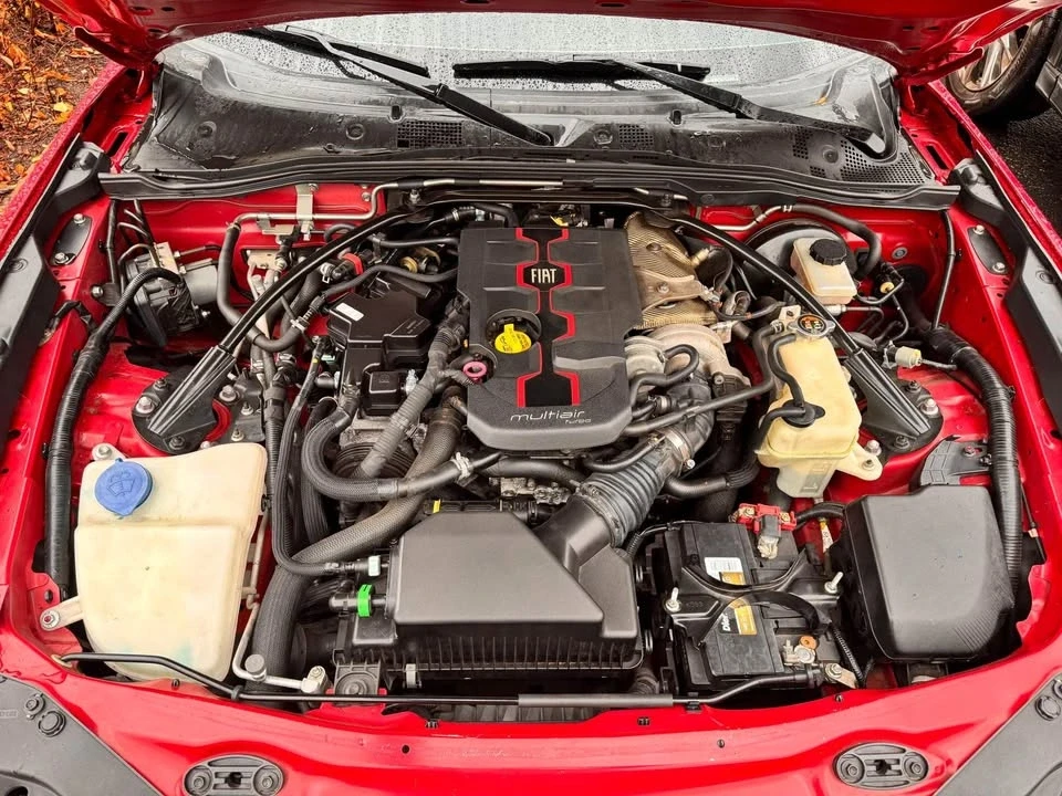 2017 Fiat 124 Spider - Image 8 of 19