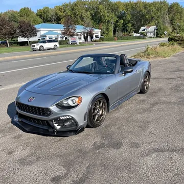 2017 Fiat 124 Spider Abarth