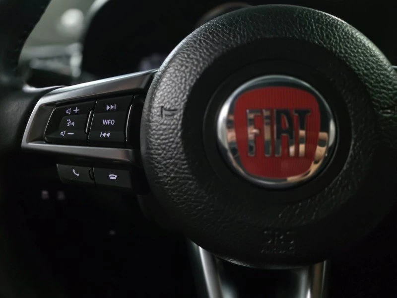 2017 Fiat 124 Spider - Image 13 of 19