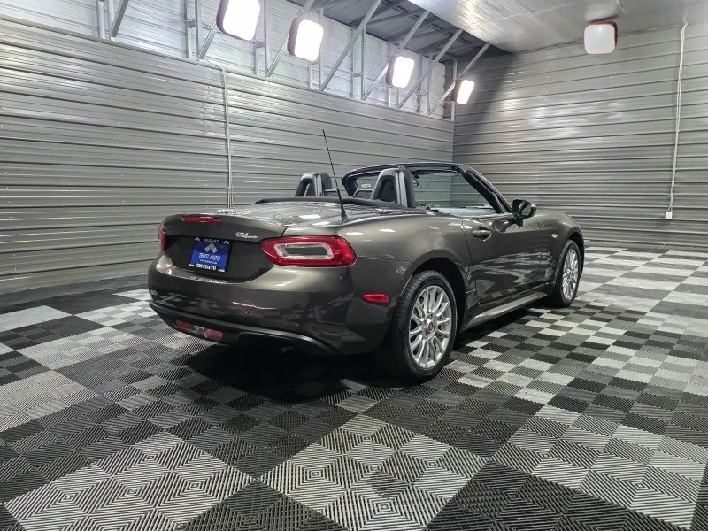 2017 Fiat 124 Spider - Image 4 of 19
