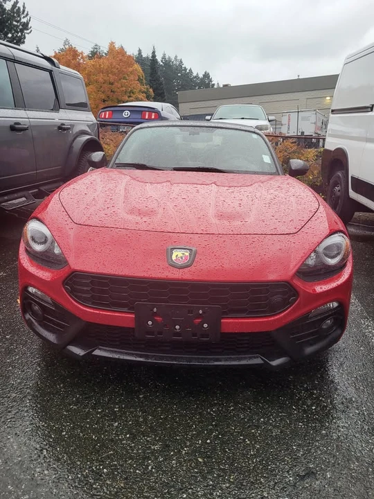 2017 Fiat 124 Spider - Image 2 of 6
