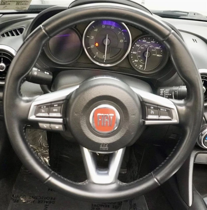 2017 Fiat 124 Spider - Image 10 of 20