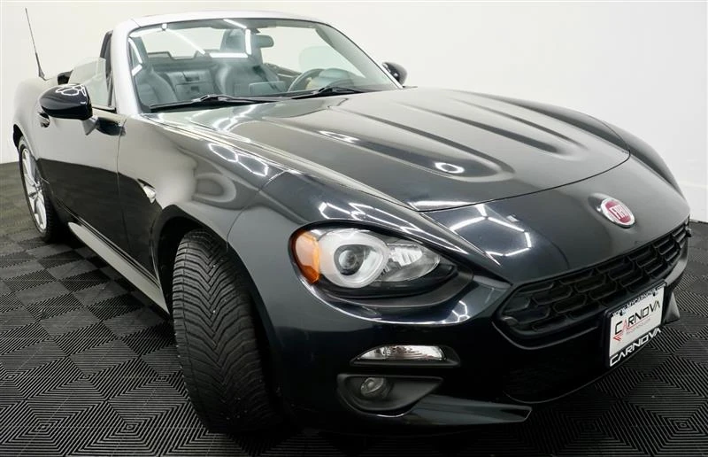 2017 Fiat 124 Spider - Image 8 of 20